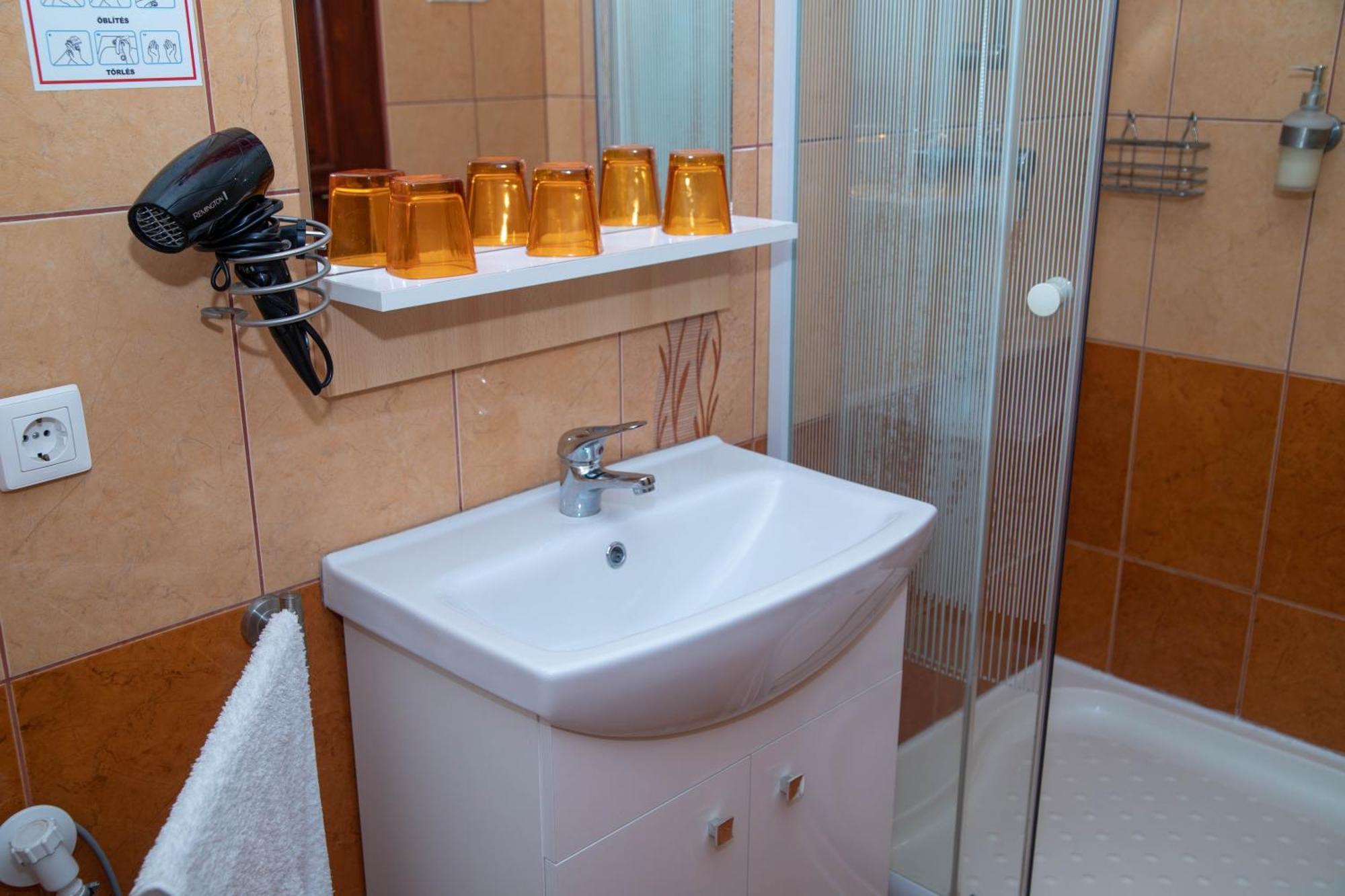 Boroka Vendeghaz Turkeve Hotel Ngoại thất bức ảnh
