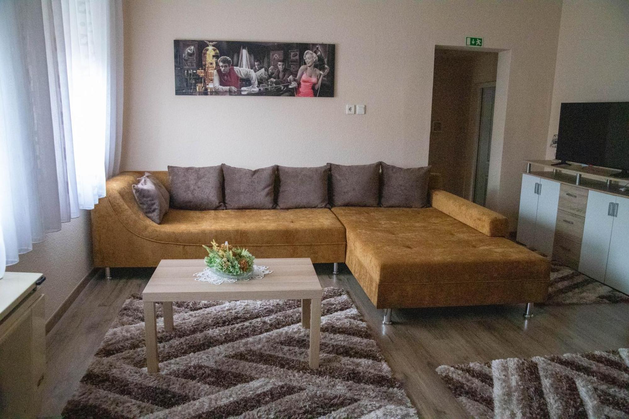 Boroka Vendeghaz Turkeve Hotel Ngoại thất bức ảnh