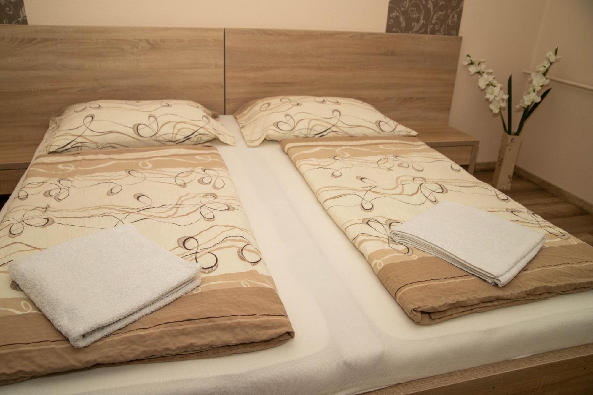Boroka Vendeghaz Turkeve Hotel Ngoại thất bức ảnh